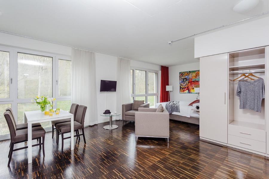 Swiss Star Home Illnau-Effretikon Экстерьер фото